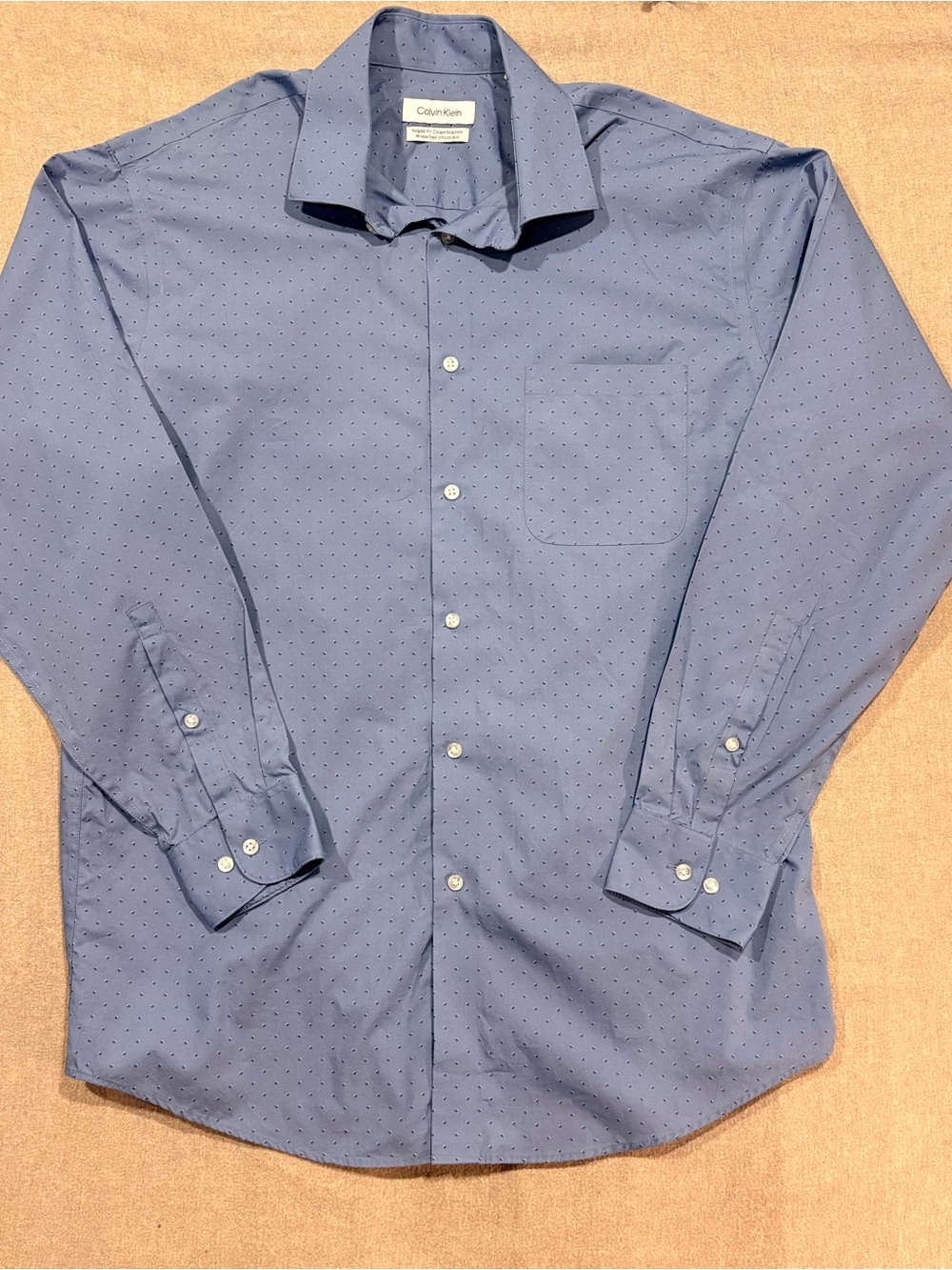Calvin Klein Men’s Blue Dot Dress Shirt Size Large Office Wedding Party Crisp